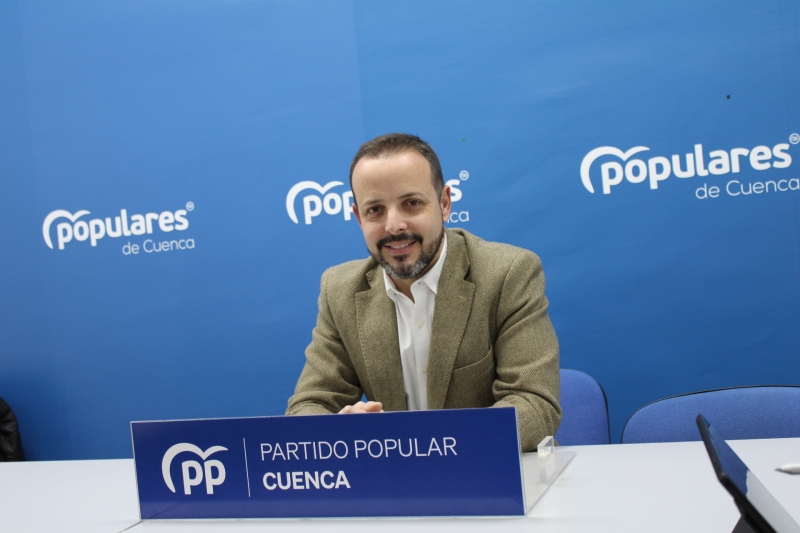 Guadalajara: “Dolz condena a Cuenca a un domingo histórico sin parking por su incapacidad de gestión”